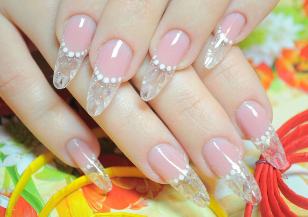 polka dot French Manicure
