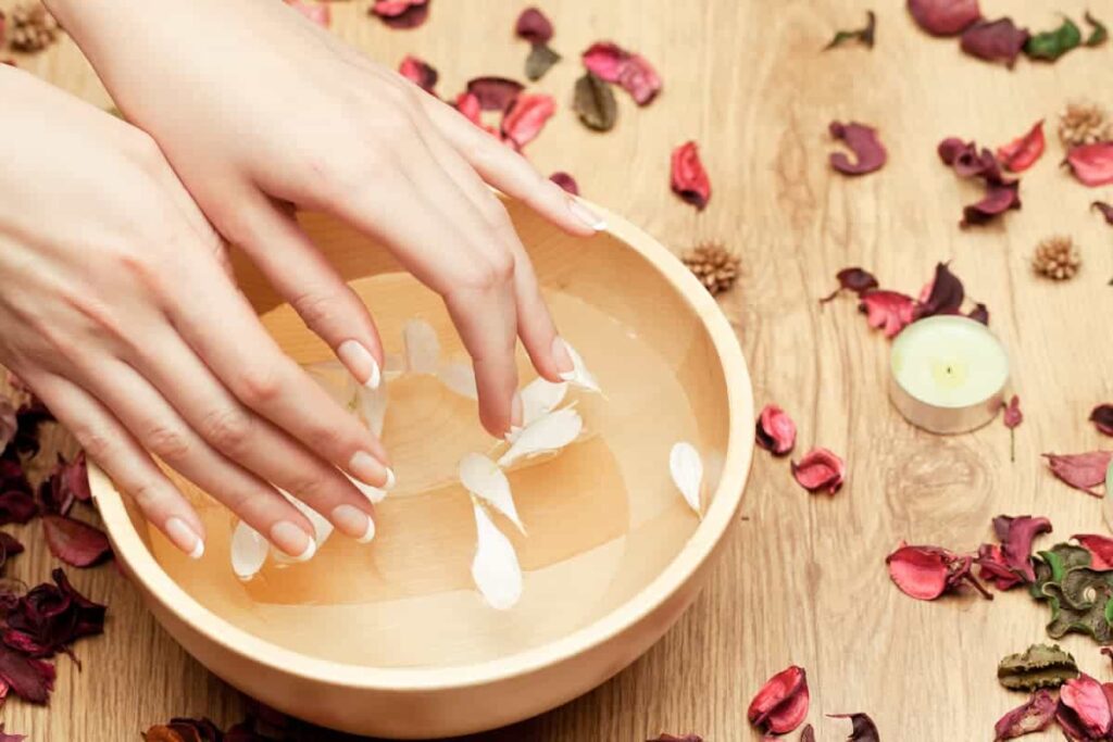 hands and nails soak